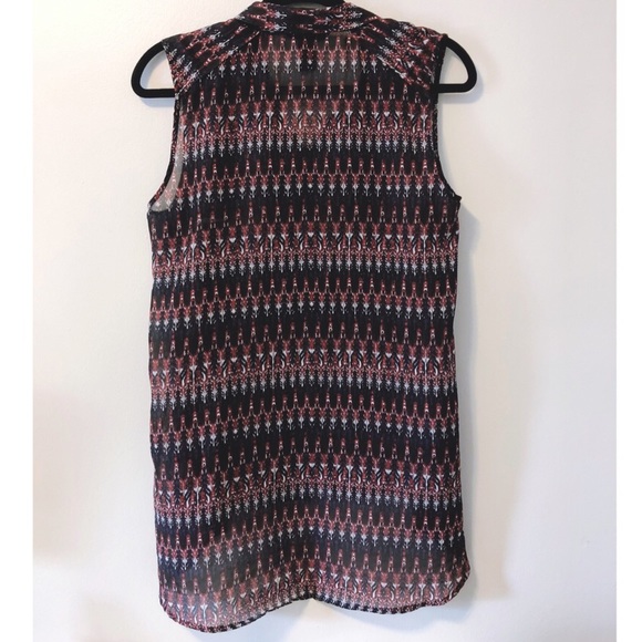 H&M | Sleeveless Button-Up Top - Picture 2 of 6